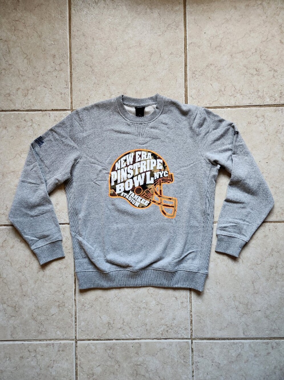 NWT New Era Pinstripe Bowl NYC Yankee Stadium Camo Helmet Sweatshirt Gray XL